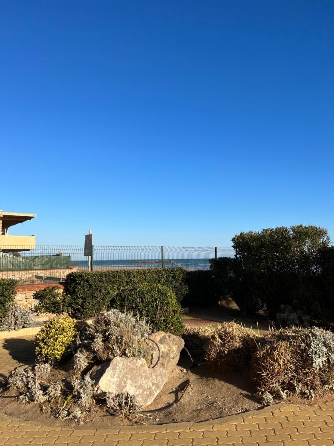 Sur Le Sable, Face A La Mer La Petite Tour Valras-Plage Exterior photo